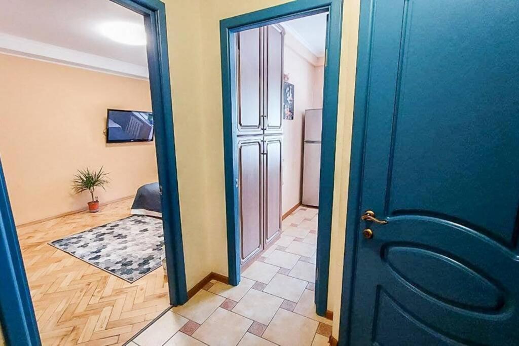 Cozy Flat Apartamento Kiev Exterior foto