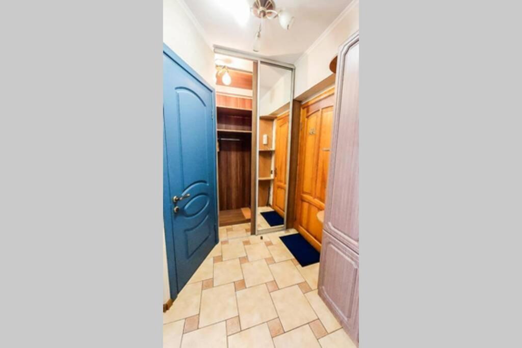 Cozy Flat Apartamento Kiev Exterior foto